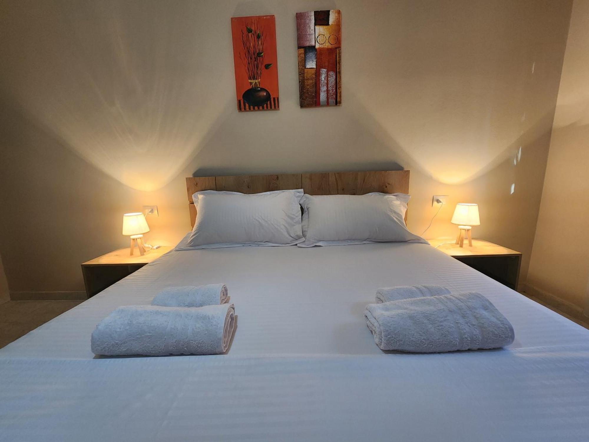 Eden Guesthouse Durres Exterior photo